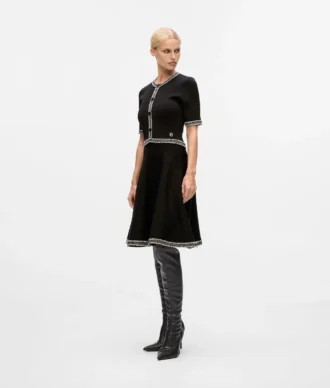 Vestido de punto con detalles bouclé