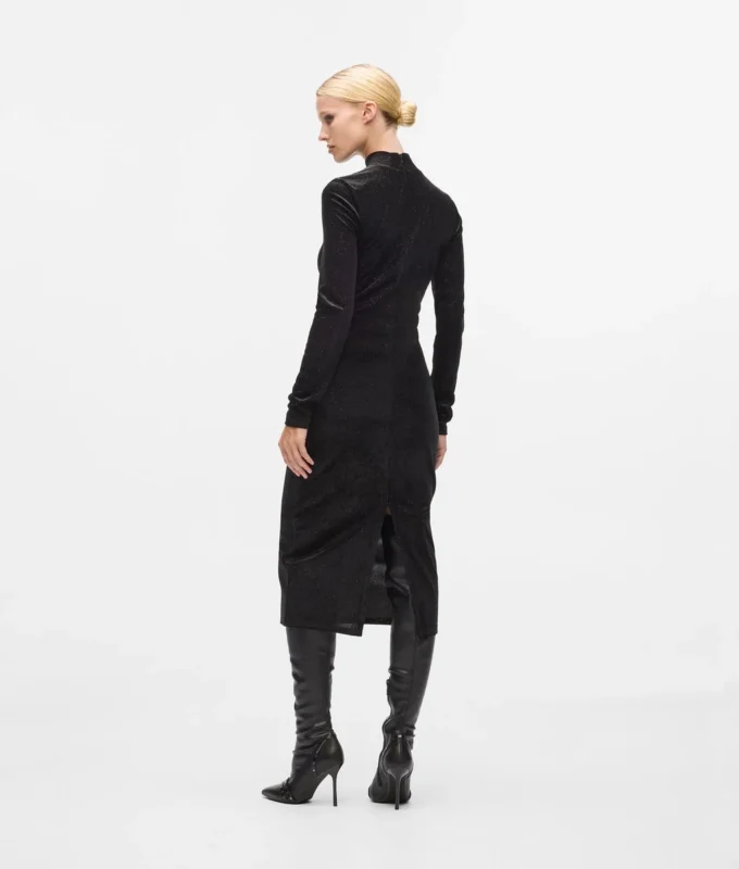 Vestido de terciopelo brillante