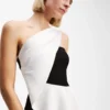 VESTIDO DE UN SOLO HOMBRO
