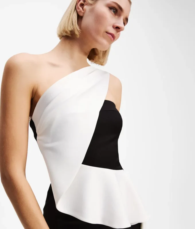 VESTIDO DE UN SOLO HOMBRO