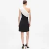 Vestido drapeado con un solo hombro