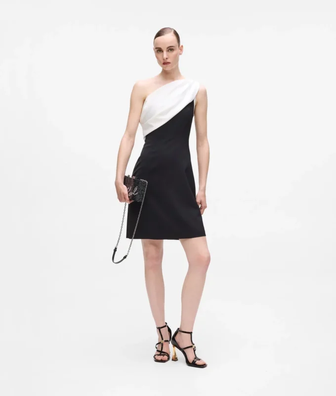 Vestido drapeado con un solo hombro