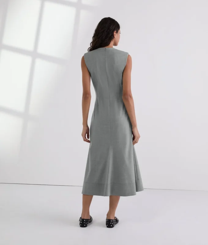 VESTIDO EN MÉTODO DE SASTRE DE MEZCLA DE LANA