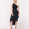 Vestido motero de un solo hombro