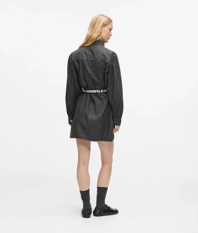 Vestido vaquero con cinturón