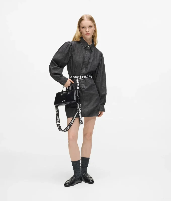 Vestido vaquero con cinturón