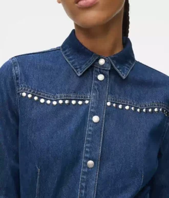 Vestido vaquero con tachuelas