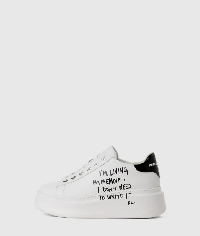 Zapatillas Anakapri con cita de Karl